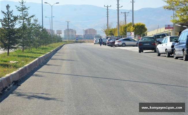 Ereğli Belediyesinden hastane yoluna sıcak asfalt