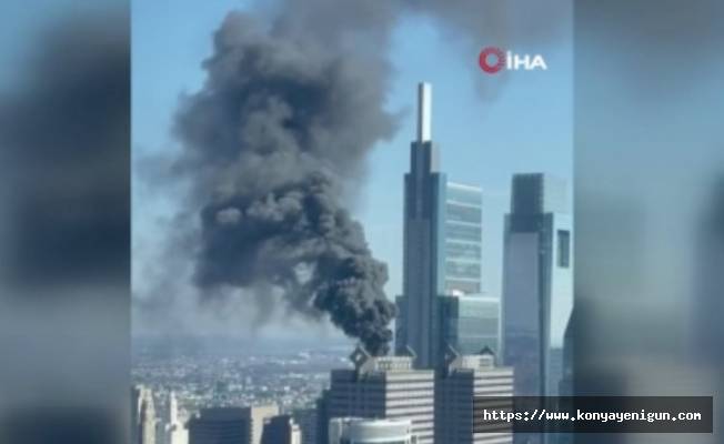 ABD'de 41 katlı gökdelende yangın
