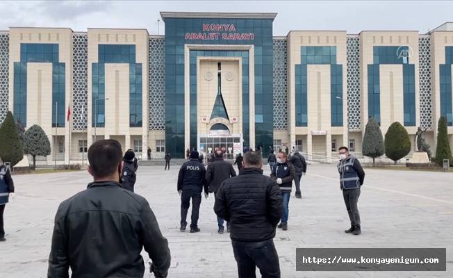 Konya'daki büyük cinayet duruşmasında aileler birbirine girdi