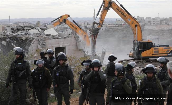 İsrail ordusu, Batı Şeria'da 4 evi yıkmak hedefiyle Filistin köyünü bastı