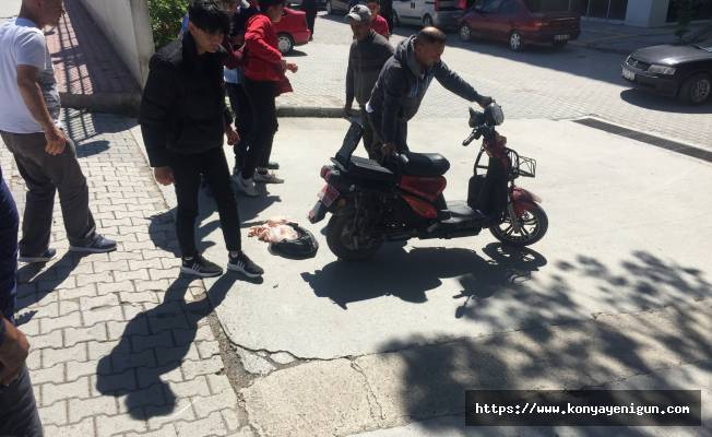 Konya'da elektrikli bisiklet hafif ticari araca çarptı: 1 yaralı