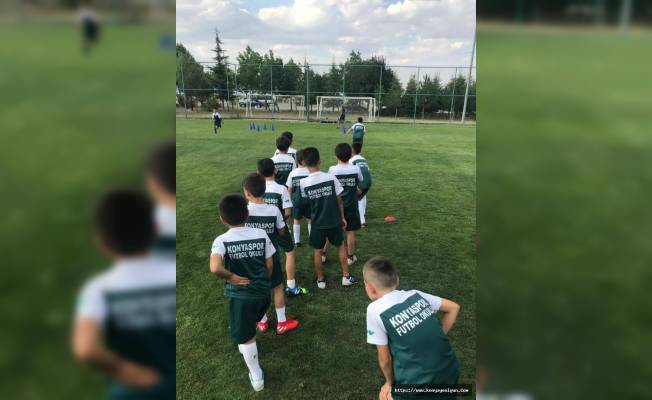 Konyaspor Futbol Okulları göz dolduruyor!