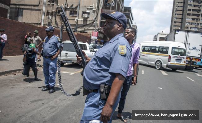 Güney Afrika'da eğlence mekanına silahlı saldırıda 14 kişi öldü