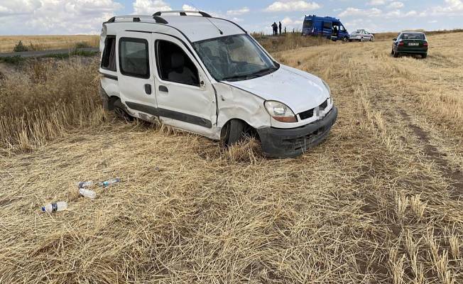 Konya'da korkutan kaza! Hafif ticari araçla otomobil çarpıştı