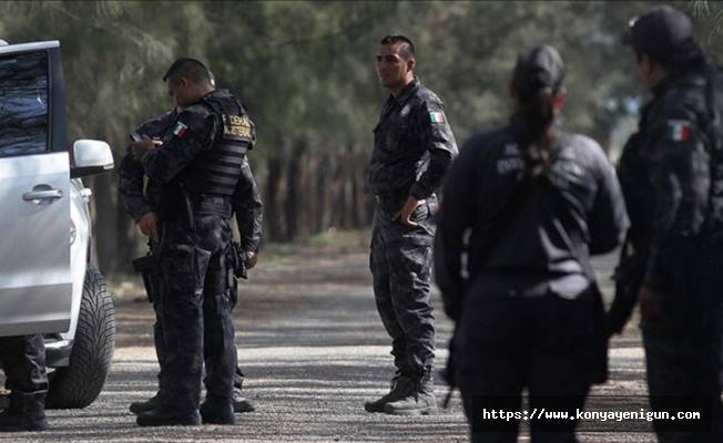 Meksika'da çeteye yönelik operasyonda 4'ü polis, 13 kişi öldü