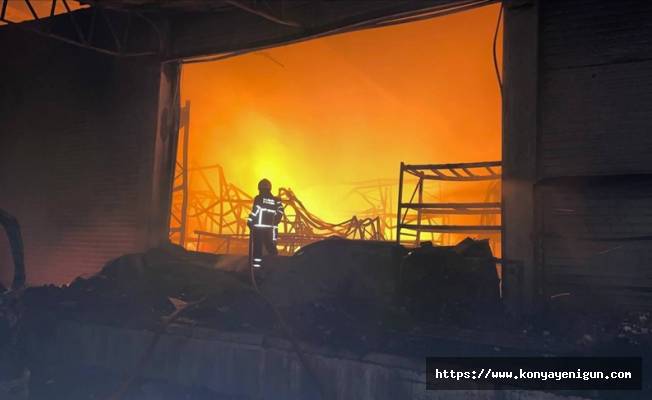 Samsun'da kozmetik ürünleri deposundaki yangın kontrol altına alındı