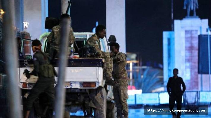 Somali'de otele bombalı saldırı