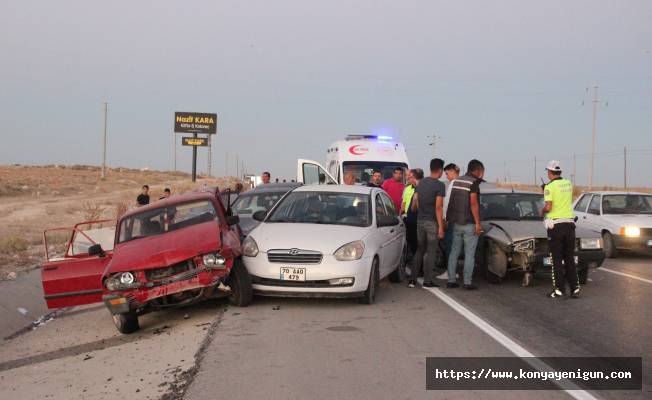 4 araç birbirine girdi 4 kişi yaralandı!