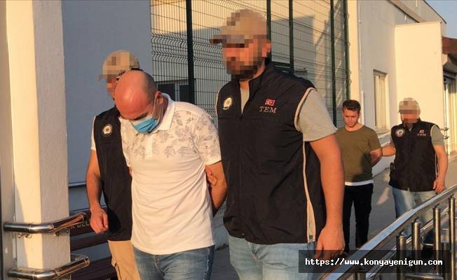 Adana'da 10 FETÖ şüphelisi gözaltına alındı