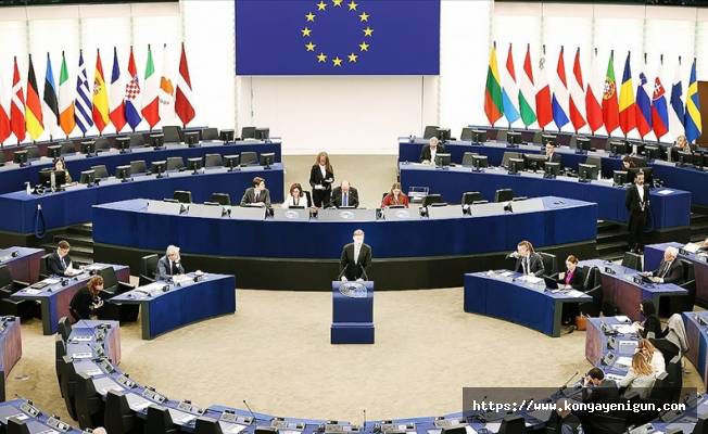 Avrupa Parlamentosu vekili Rusya karşıtı olduğu iddiasıyla grubundan ayrıldı