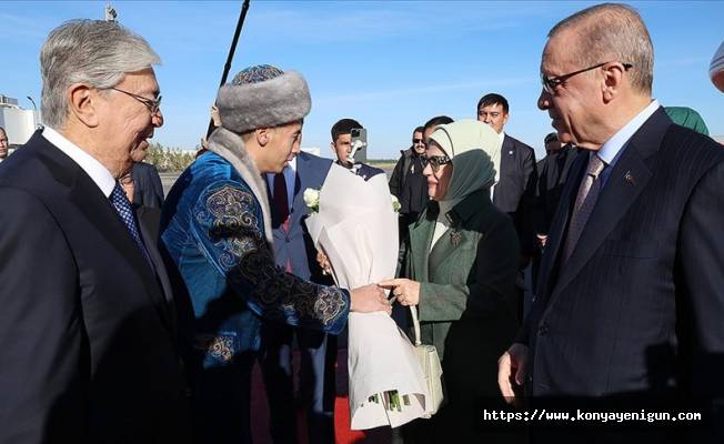 Cumhurbaşkanı Erdoğan, Kazakistan'da Cumhurbaşkanı Tokayev tarafından resmi törenle karşılandı