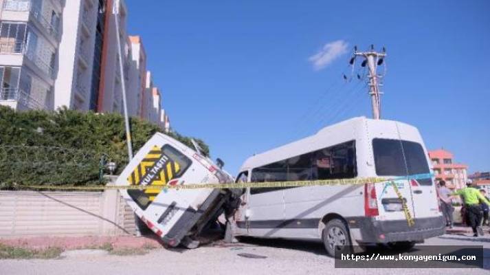 Konya'da öğrenci servisi kaza yaptı! 5 öğrenci yaralı