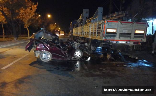 Konya’da otomobil tıra çarptı! 1 yaralı