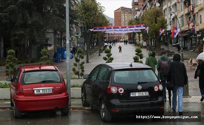 Kosova, plakasını tescil etmeyenlere para cezası uygulamasını 48 saat erteledi
