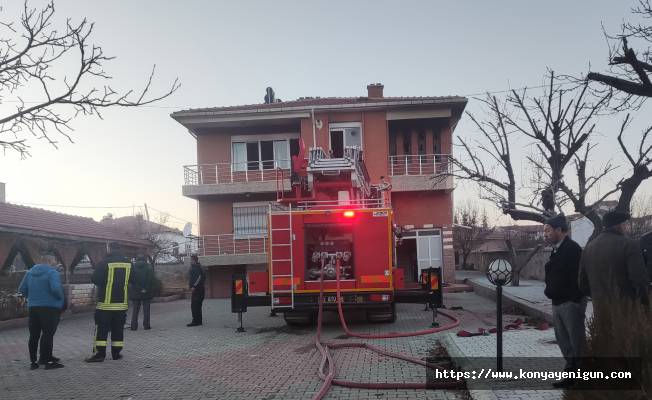 Konya'da müstakil evin ikinci katında çıkan yangın söndürüldü