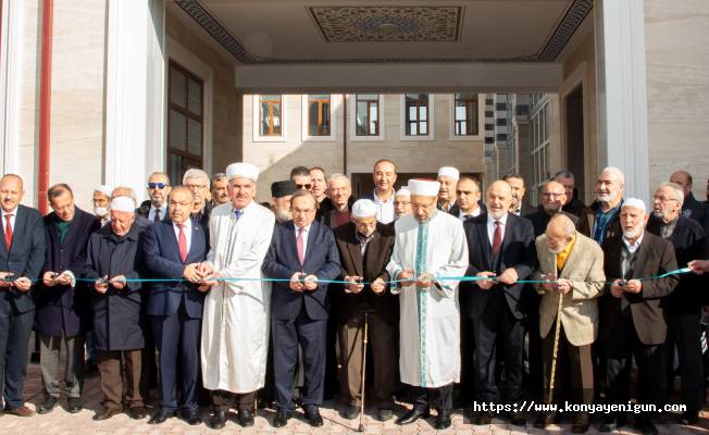 SÜ’deki Nurullah- Fatımatü'z-Zehra Eken Cami açıldı