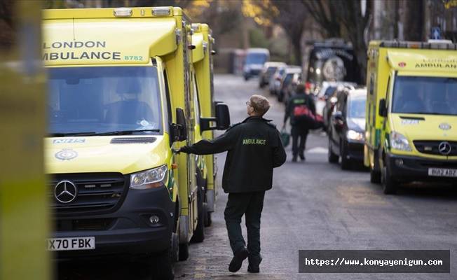 İngiltere'de sağlık sistemi krizi: Ambulans ve acil servis hizmetleri çıkmaza girdi