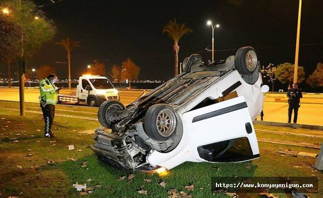 İzmir’de takla atan aracın sürücüsü olay yerinden kaçtı