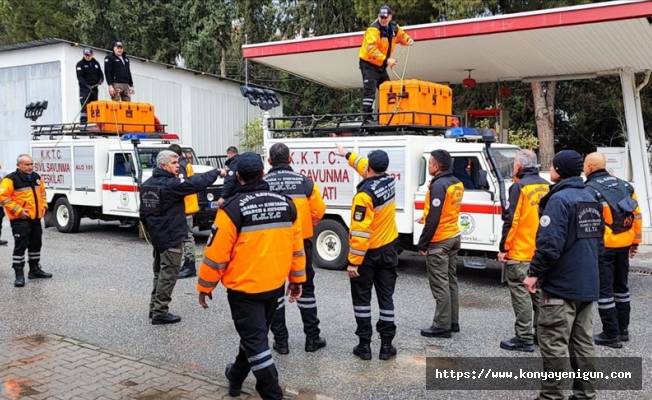 KKTC'nin askeri ve sivil arama kurtarma ekipleri Türkiye'ye hareket etti