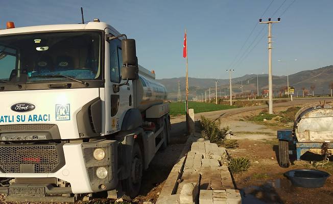 Büyükşehir Belediyesi Hatay'a su ulaştırmaya devam etti