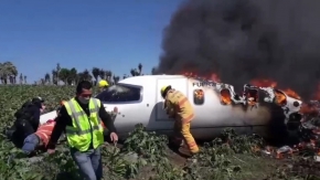 Meksika'da askeri uçak düştü: 6 ölü