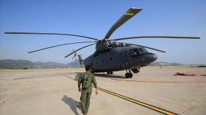 Dünyanın en büyük helikopterlerinden Mi26 Marmaris'te yangınla mücadele ediyor